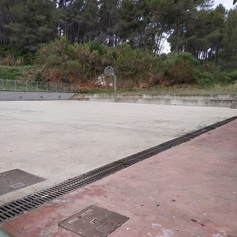 31. Renovació de la pista esportiva a  Can Tries